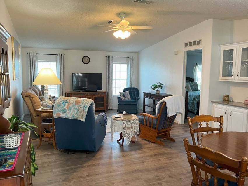 2408 Crooked Stick Drive a Winter Haven, FL Mobile or Manufactured Home for Sale